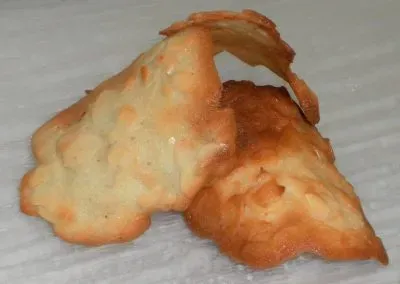 boulangerie-patisserie-le-puit-damour-samatan-tuiles-amandes-400x284