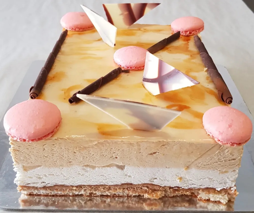 patisserie-le-puit-damour-samatan-mousse-poire-caramel